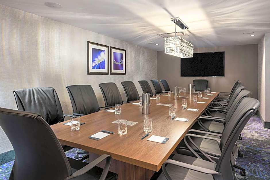 Homewood Suites By Hilton Ottawa Downtown