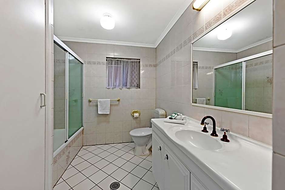 Koala Court Holiday Apartments