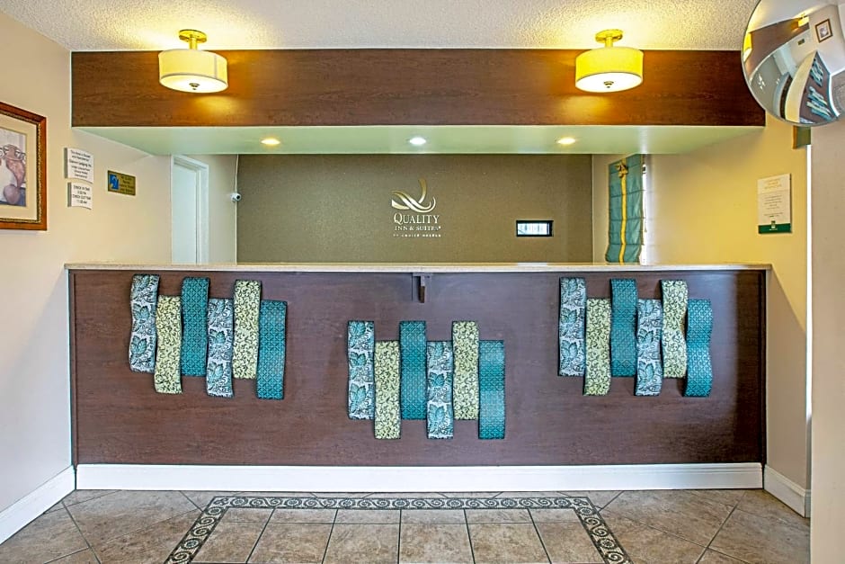 Quality Inn & Suites Live Oak I-10 Exit 283