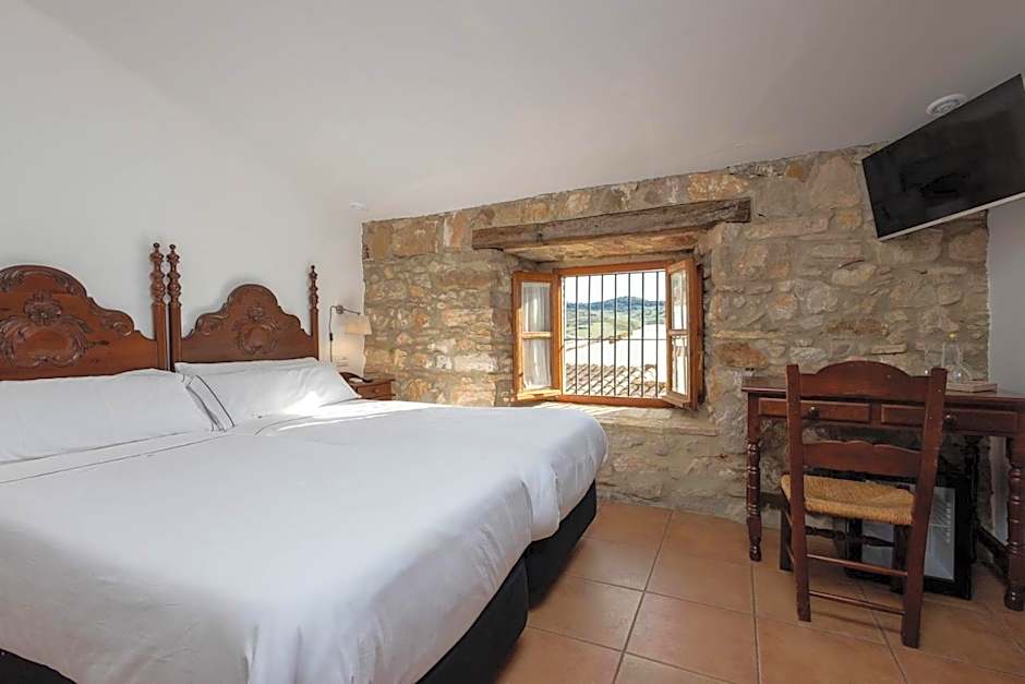 Tugasa Hotel y Apartamentos rurales La Posada