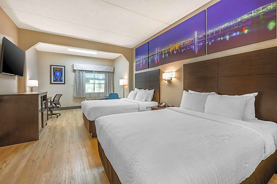 Clarion Pointe