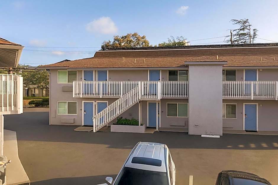 Pacific Inn Monterey