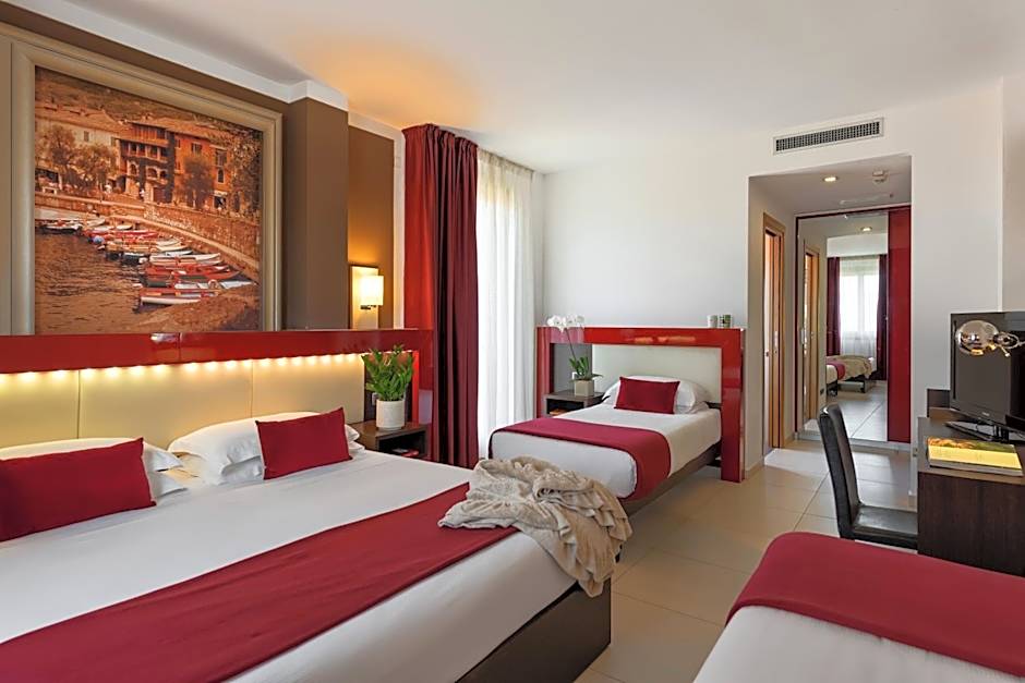 Kairos Garda Hotel