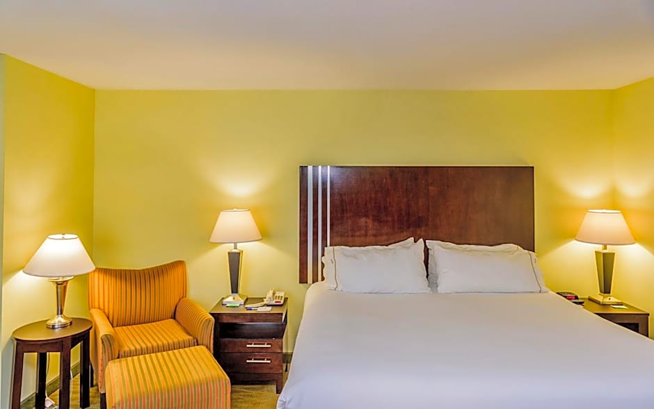 Holiday Inn Express Hotel & Suites Hamburg By IHG
