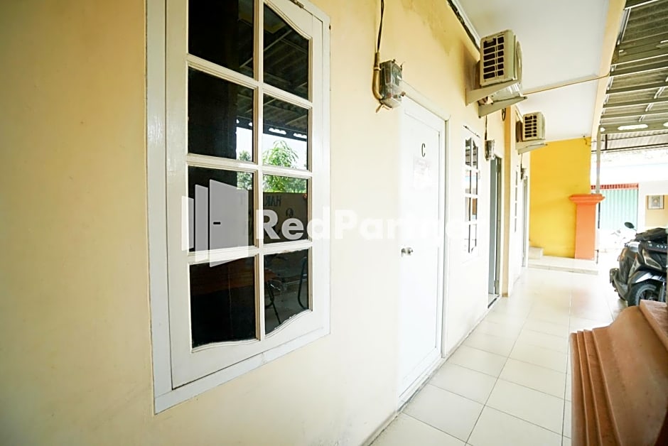 Mahkota Sivali near Soekarno Hatta Airport Mitra RedDoorz