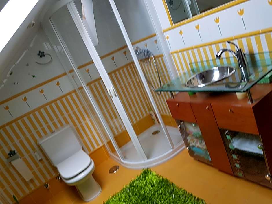 Alojamientos Marte habitacion con baño