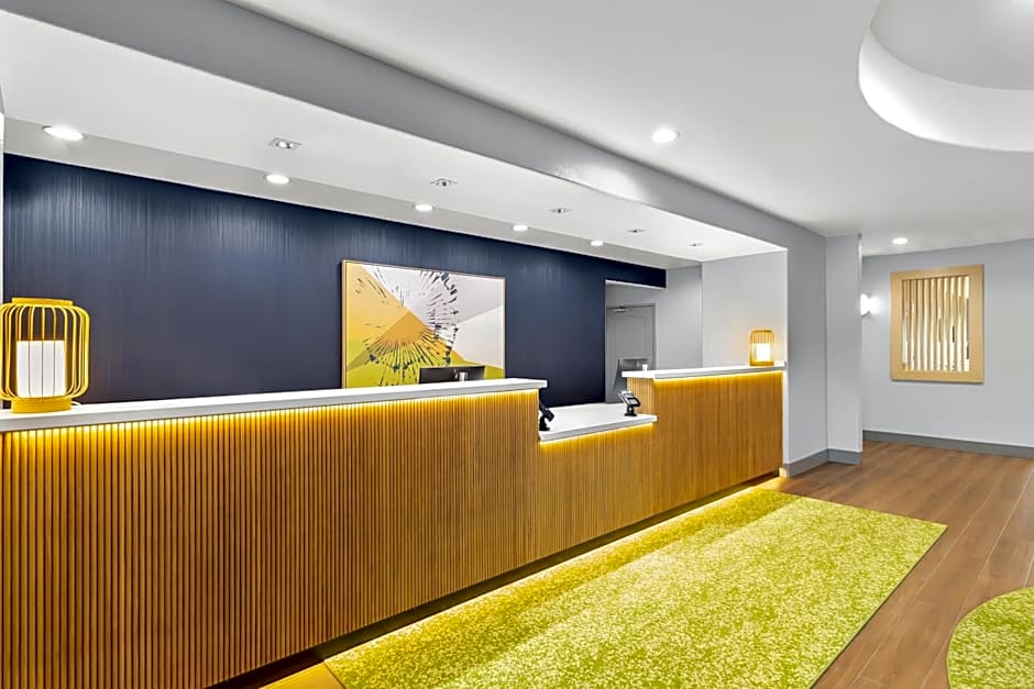 Spark by Hilton Missouri City