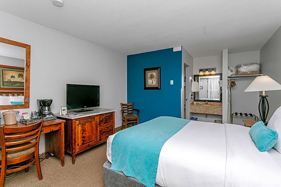 Photo 1 of 15 of Standard 1 Queen Bed