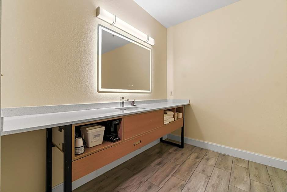 Americas Best Value Inn & Suites Livingston