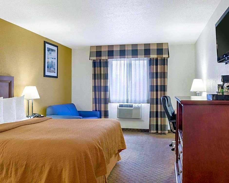 Quality Inn Oacoma - Chamberlain