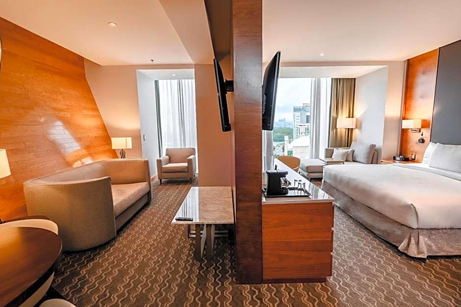 DoubleTree by Hilton Mexico City Santa Fe