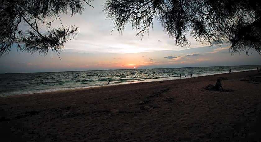 Ser-en-dip-i-ty Resort (SHA Extra Plus)