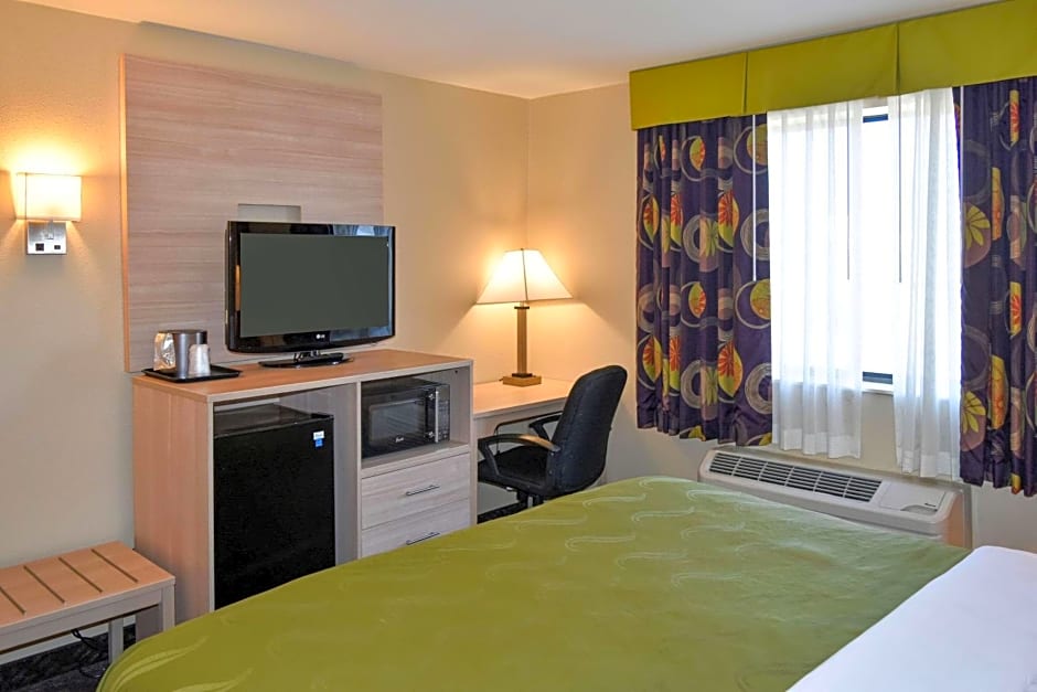 Quality Inn & Suites Brooks Louiville South