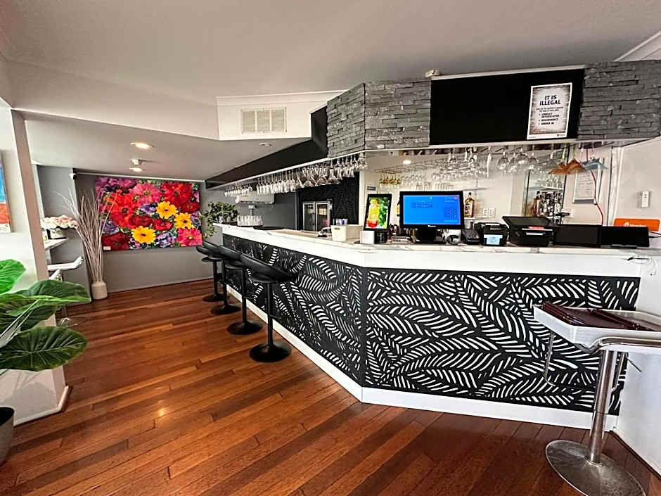 Highpoint International Hotel