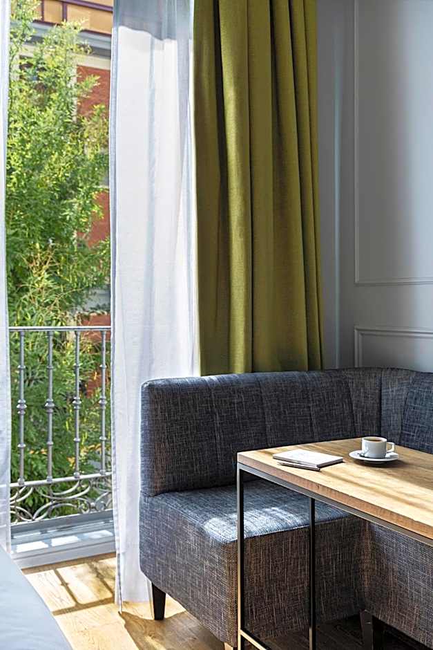 TOTEM Madrid, a Small Luxury Hotel of the World