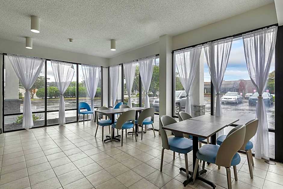 Studio 6 Suites Jacksonville, NC – Camp LeJeune