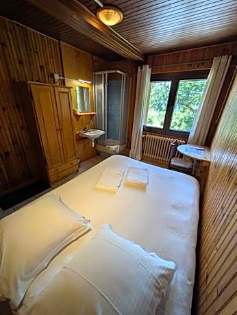 Double Room with Shared Toilet