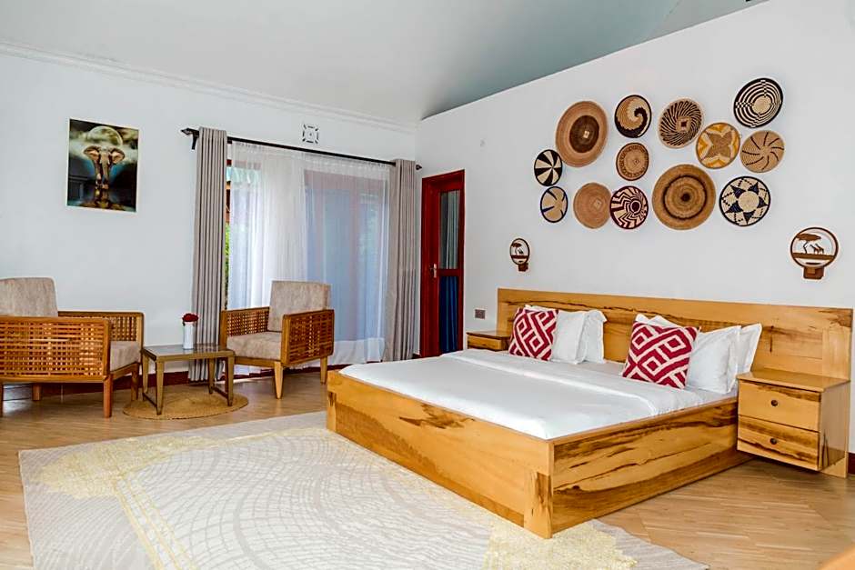 Shose Farmhouse Chalets & Campsite