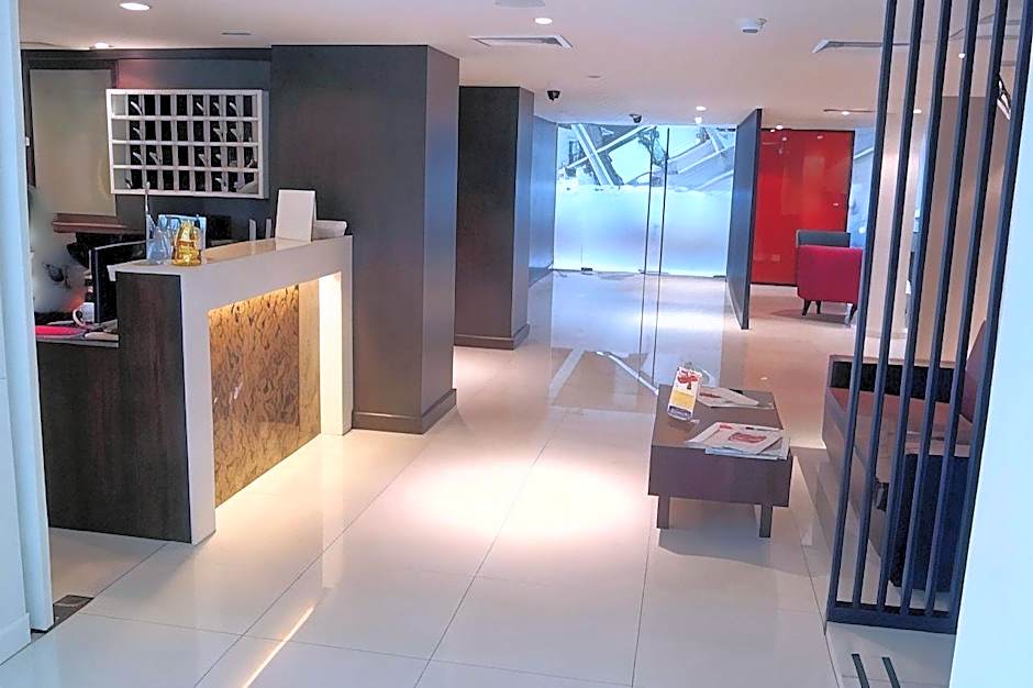 24 Inn at BTS Phrom Phong