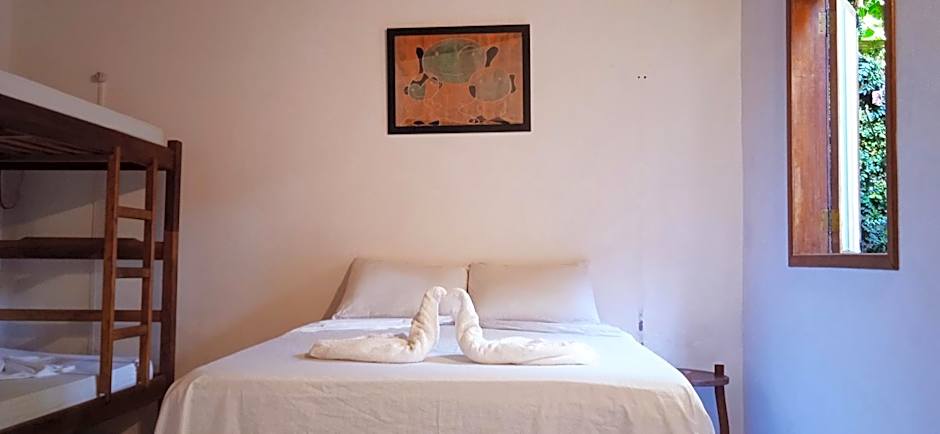 Novos Baianos Hostel e Pousada