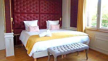 Suite with Port View and Terrace