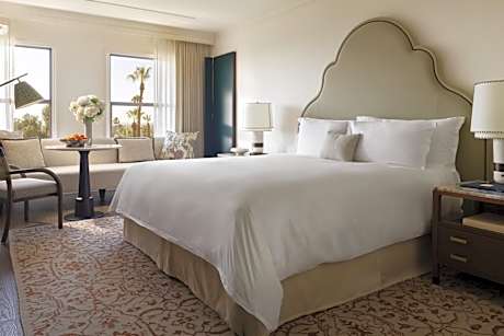 Executive Club King Room