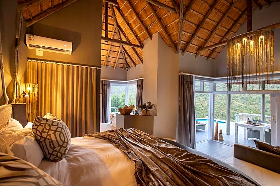 Clifftop Exclusive Safari Hideaway