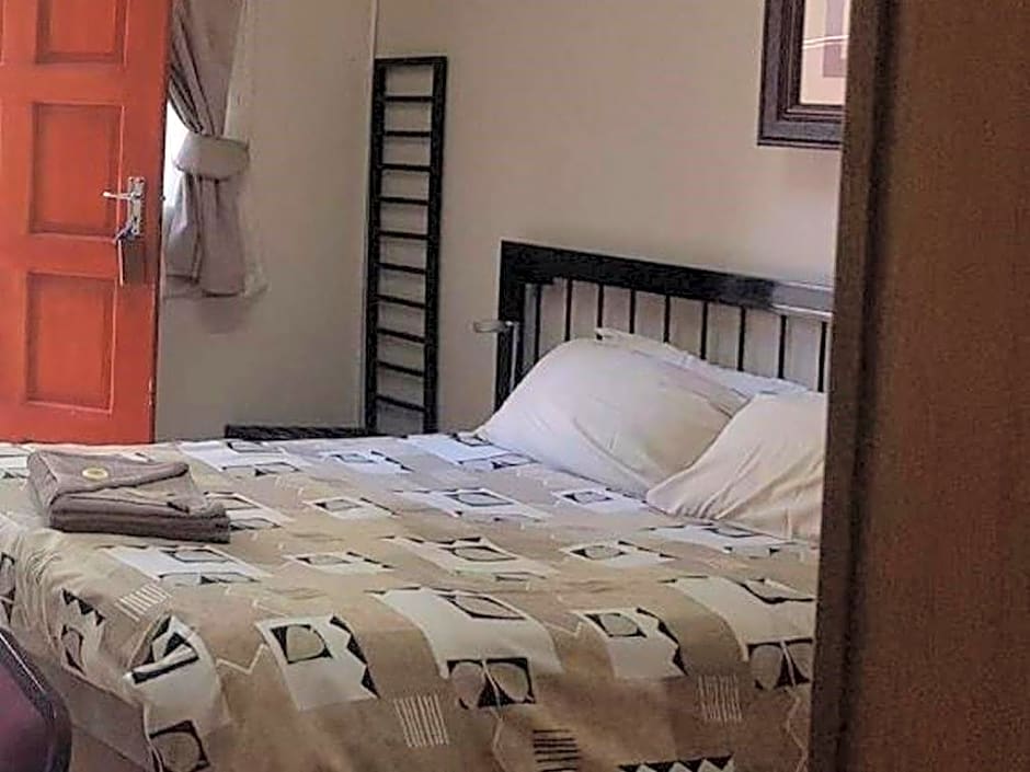 Country Blue Luxury Guest House