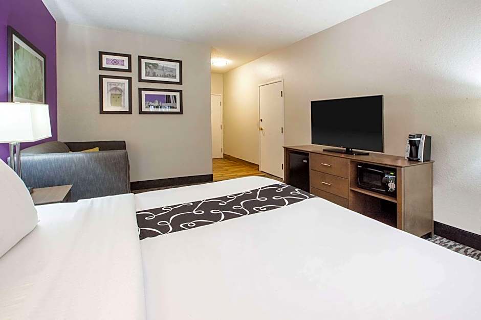Photo 1 of 4 of Studio 1 King Bed Suite