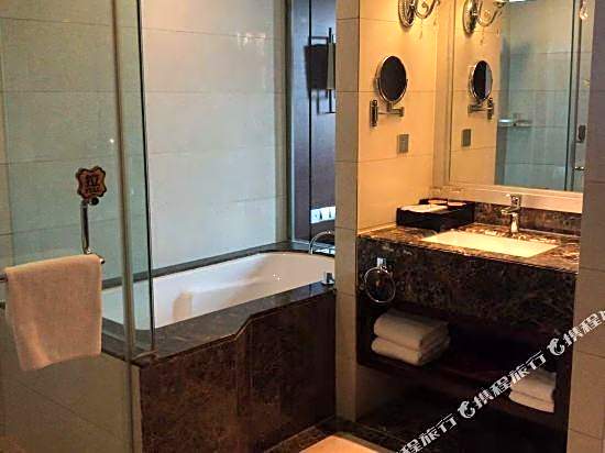 Haina Baichuan Hotel