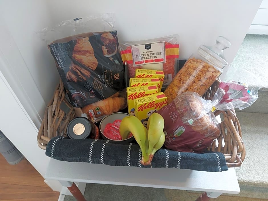 THE BOTHY SUITE BY TEMPLE WOOD