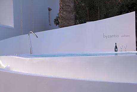 Byzantio Beach Suites & Wellness