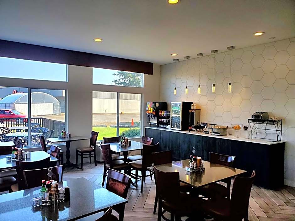 Best Western Salbasgeon Inn & Suites Of Reedsport