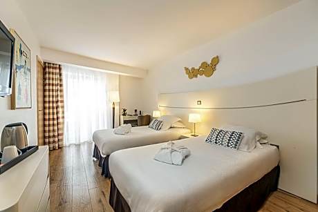 Classic Double or Twin Room with Free Spa Access