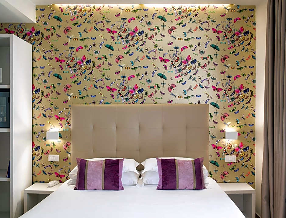 L'Hotel