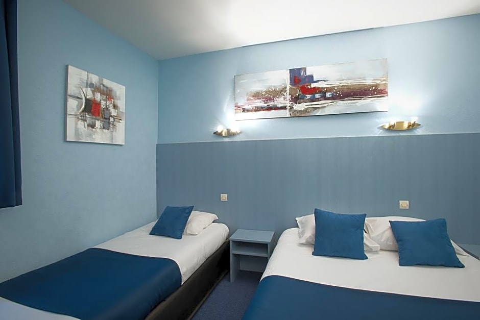 Hotel The Originals Bernay Acropole