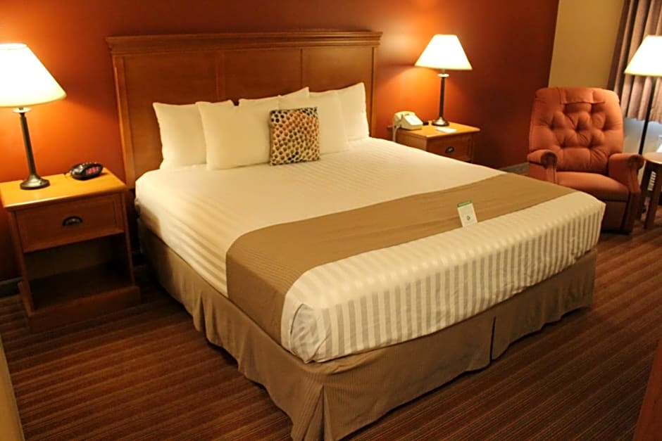 Best Western Plus The Inn at Horse Heaven