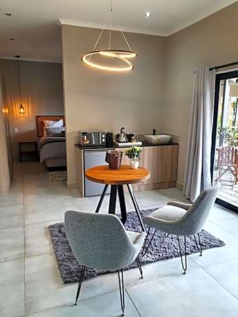 Suite with Pool View