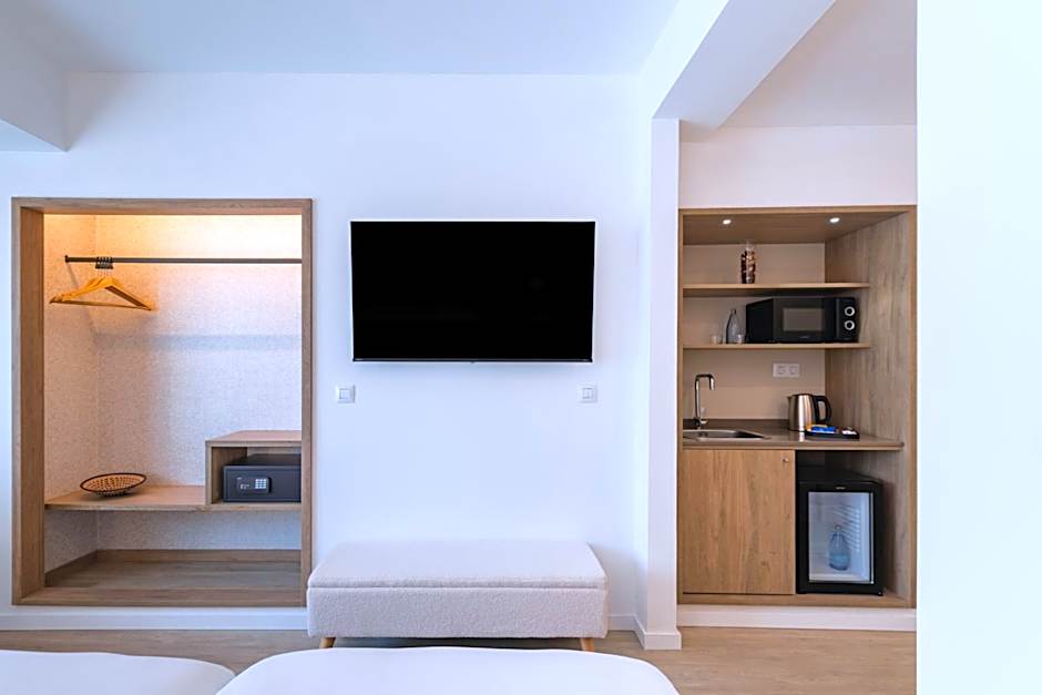 Hotel Adonis Pelinor