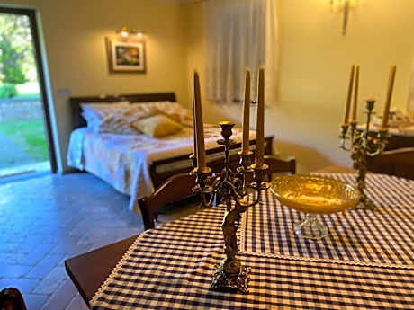 King Studio with Sofa Bed