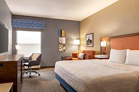 King Room with Sofa Bed