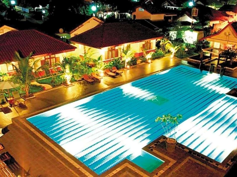 Grand Zuri Duri Hotel