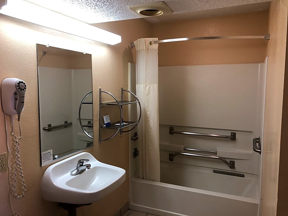 Rodeway Inn