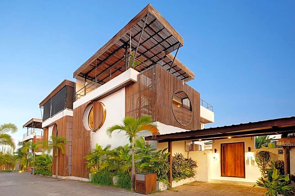 Baliwood Residence Villas by BREIG