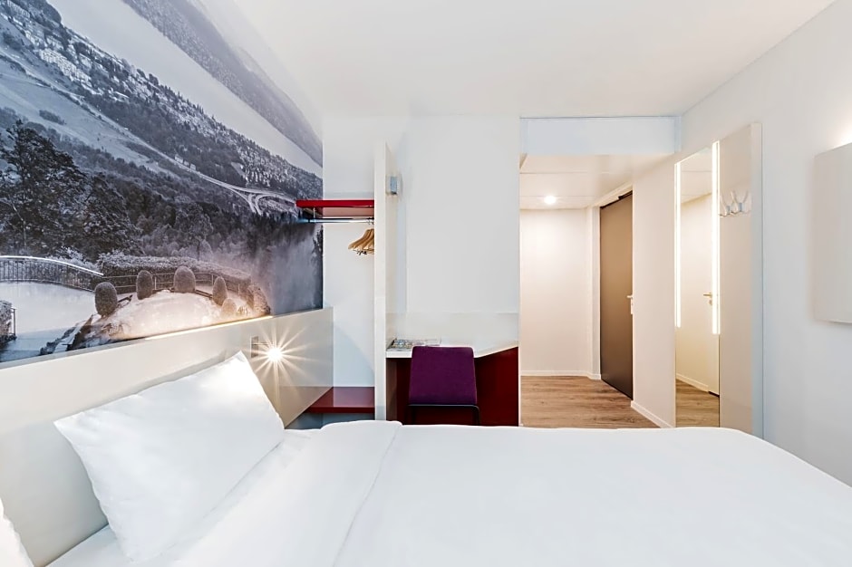 B&B HOTEL Zürich Airport