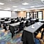 La Quinta Inn & Suites by Wyndham Greensboro