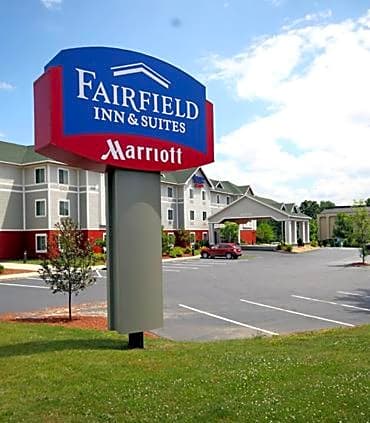 Fairfield Inn and Suites White River Junction