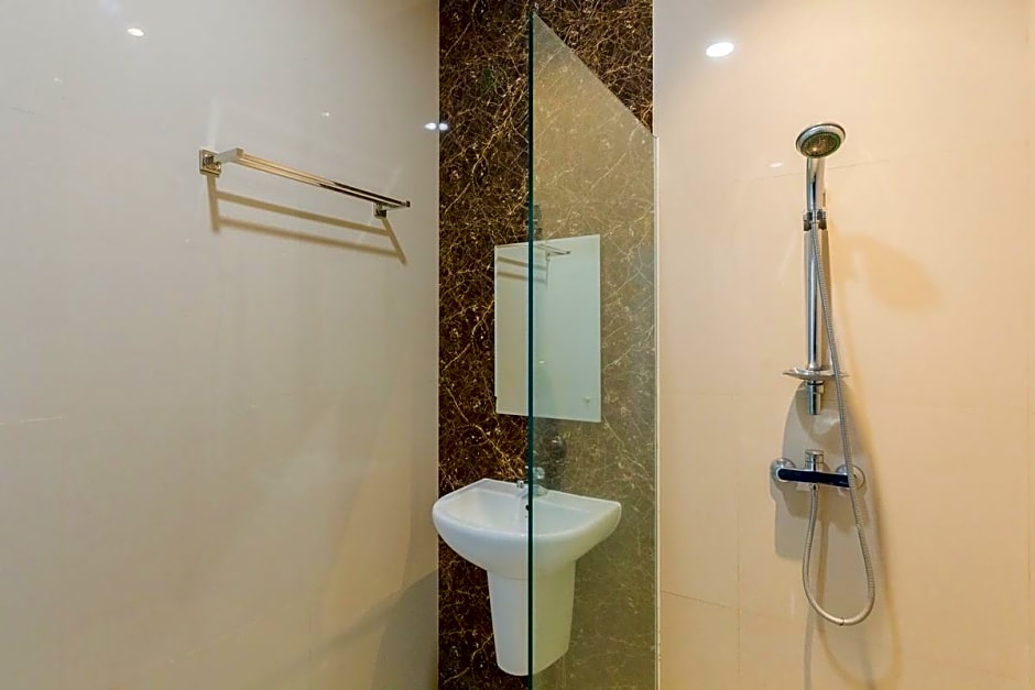 Sans Hotel Box Mansion Surabaya by RedDoorz