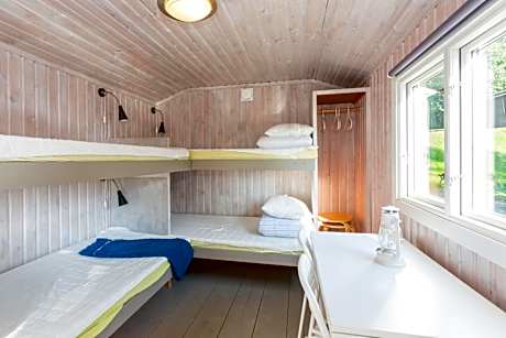 Basic Cottage with Patio