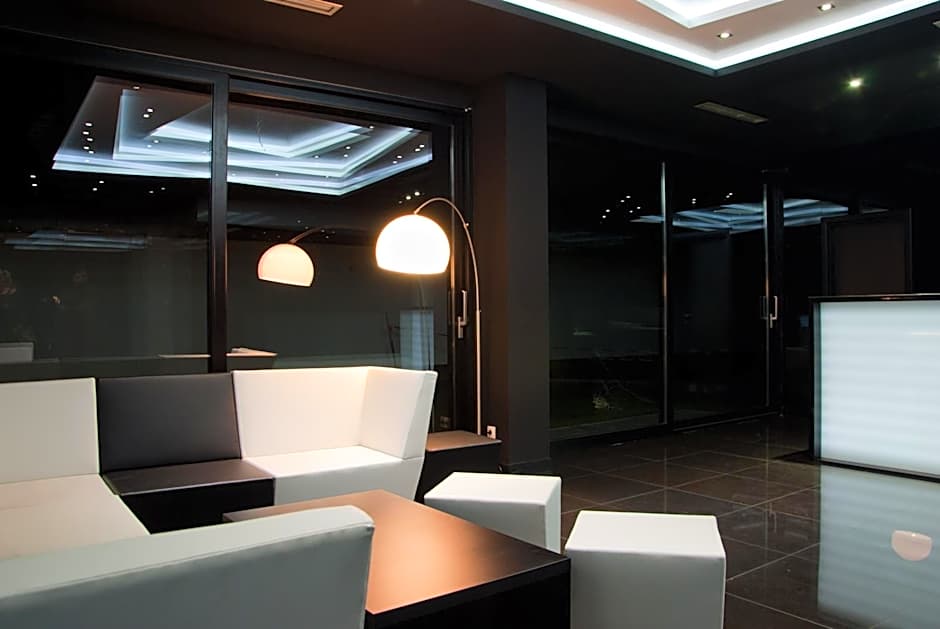 Hotel Fashion - Free Parking